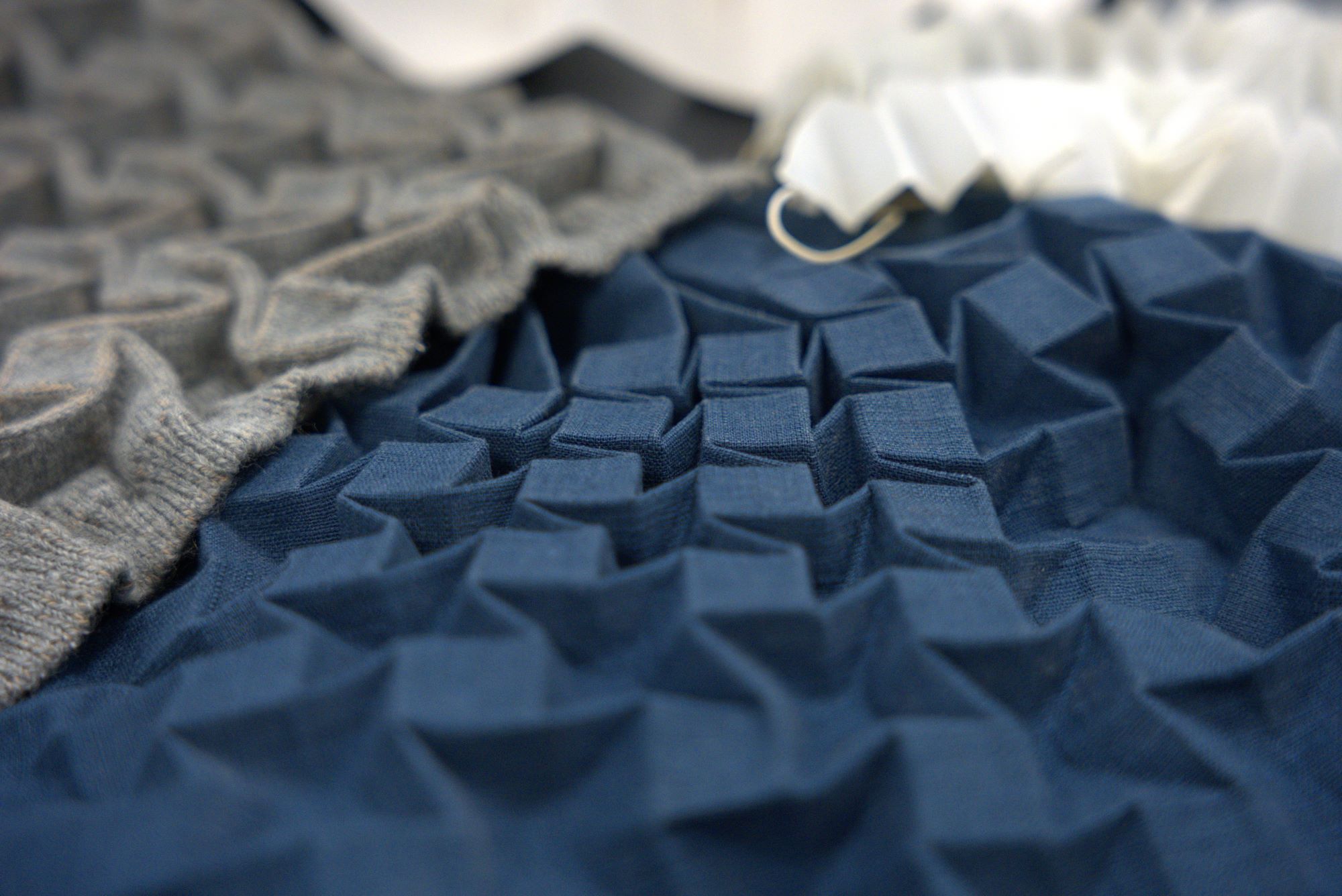 Prevalence of flexible flat feet in Chinese primary school children and correction effect of orthotic insoles